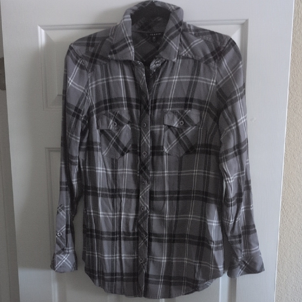 Women's Gray Plaid Button-Up Shirt - Torrid